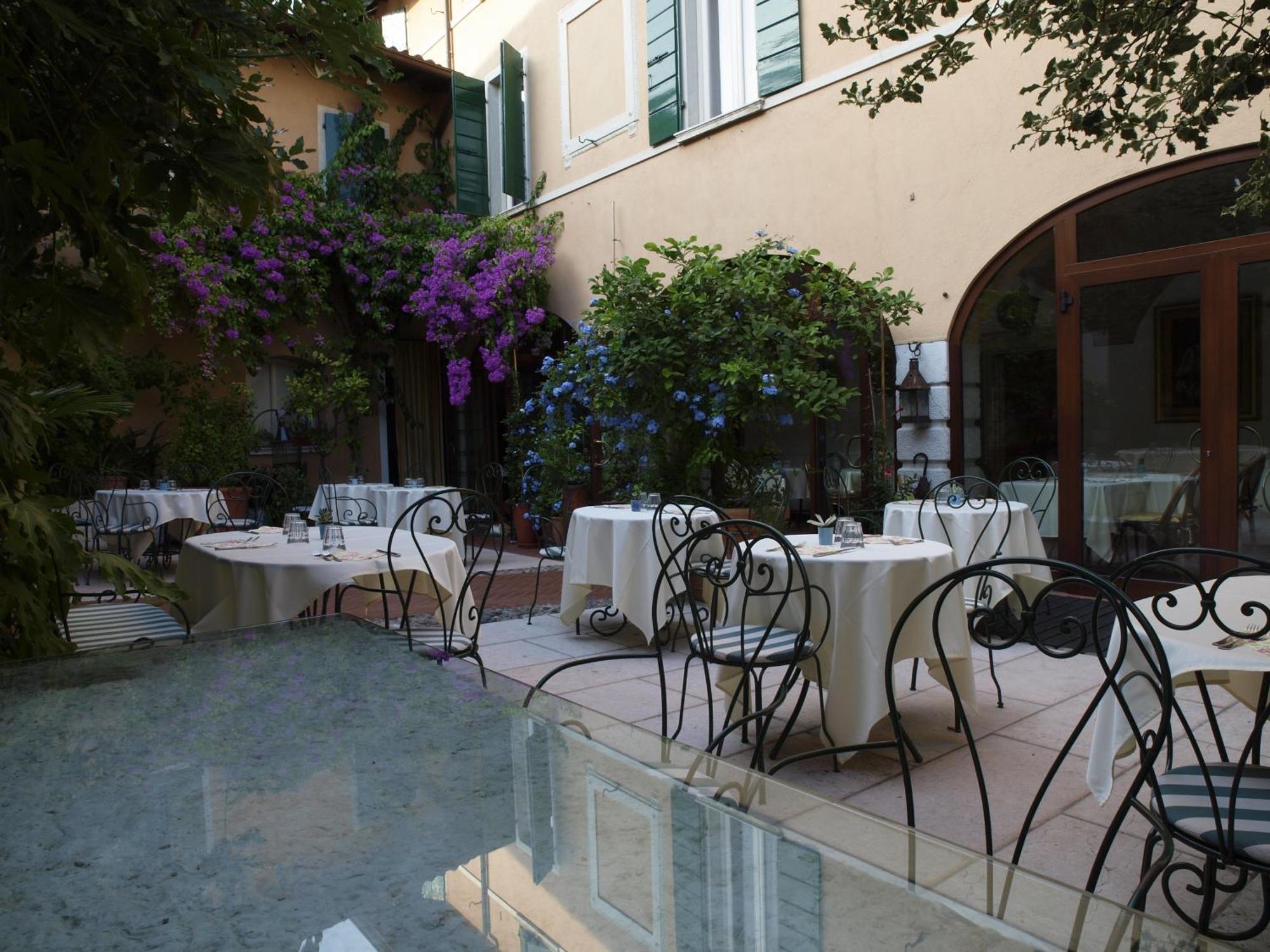Hotel San Filis San Felice del Benaco Exteriér fotografie