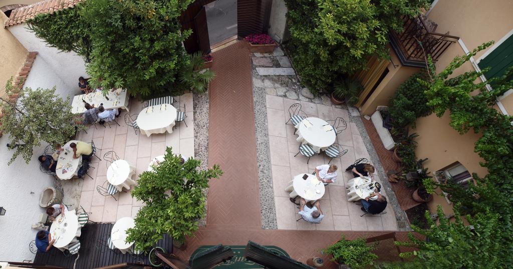 Hotel San Filis San Felice del Benaco Exteriér fotografie