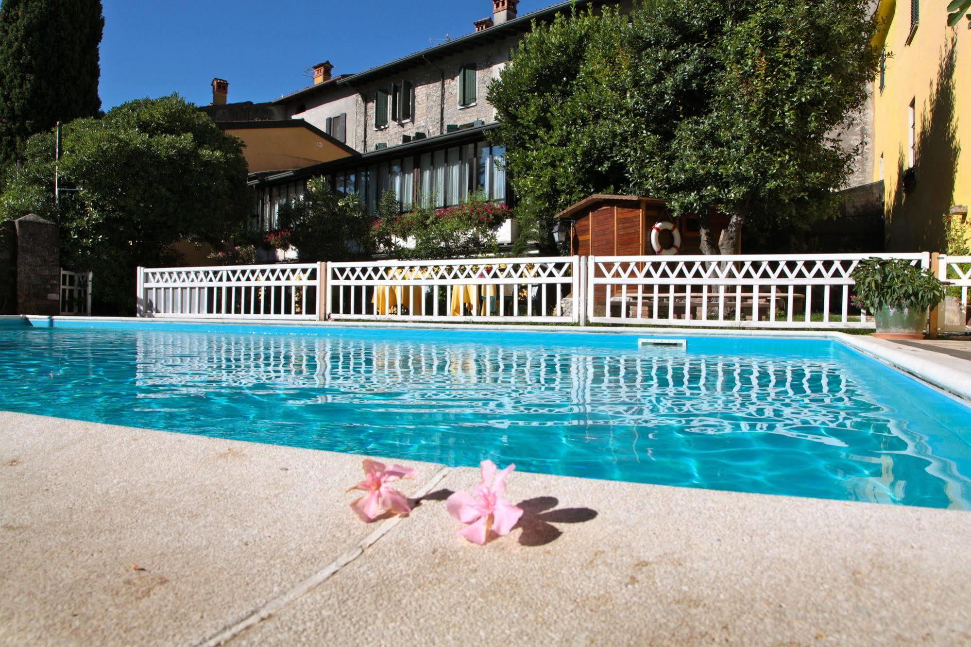 Hotel San Filis San Felice del Benaco Exteriér fotografie